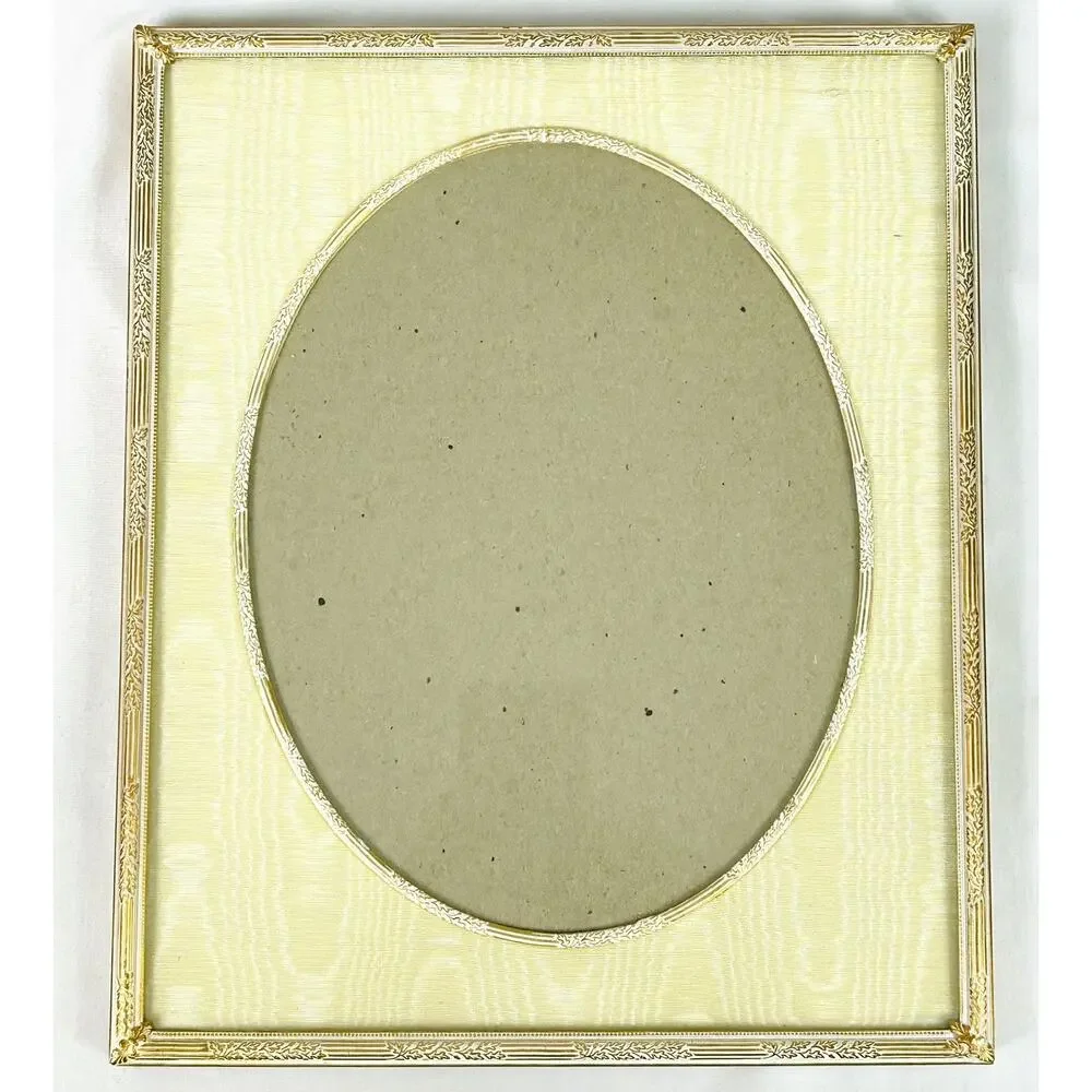 Vtg Gold Tone White Washed Picture Frame Floral Embellishment Oval Mat Fits 8x10